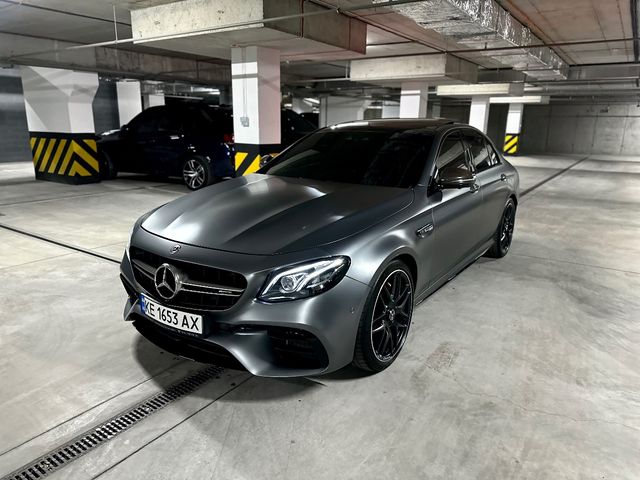 Mercedes-Benz E-Класс AMG - зображення 1