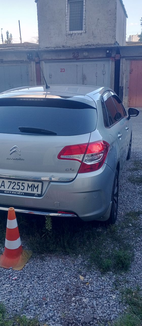 Citroen C4 - фото 4