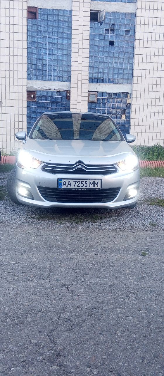 Citroen C4 - фото 2