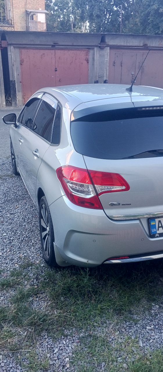 Citroen C4 - фото 3