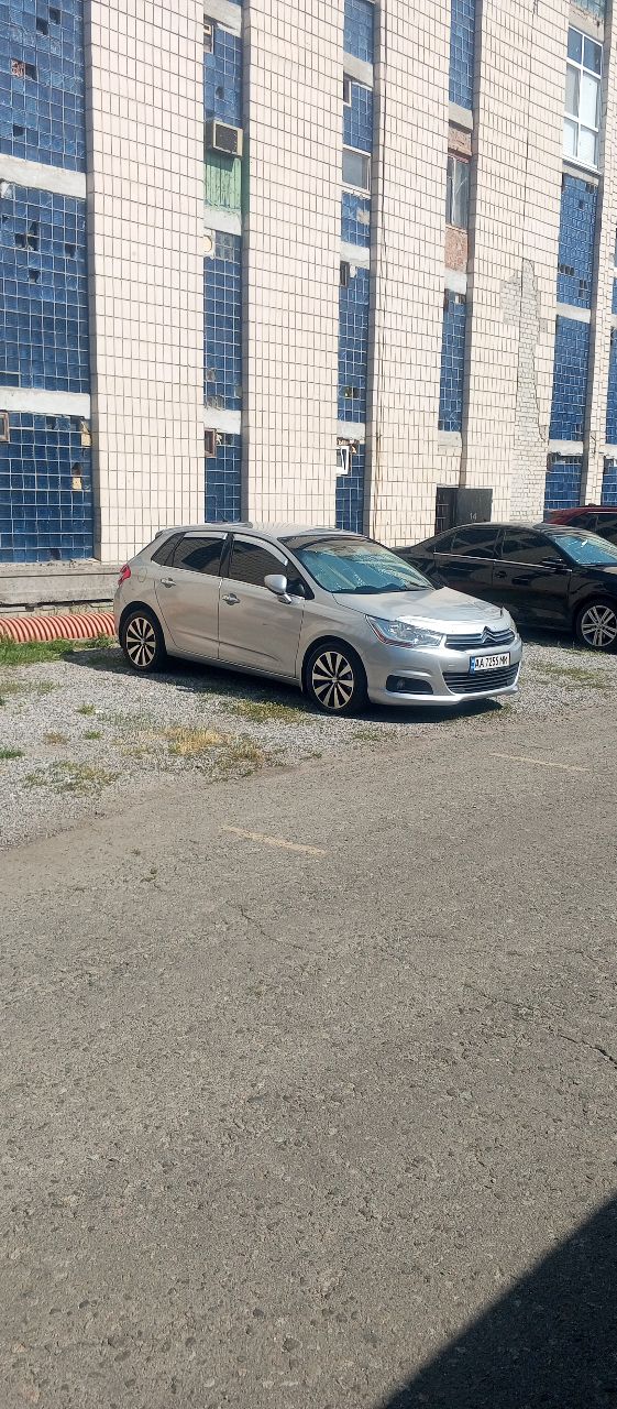 Citroen C4 - фото 16