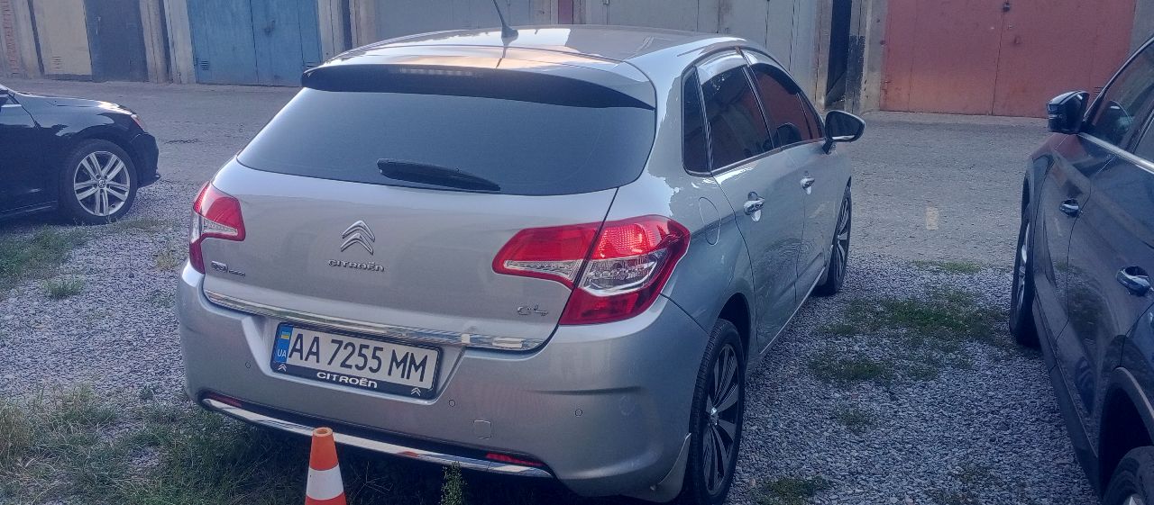 Citroen C4 - фото 5
