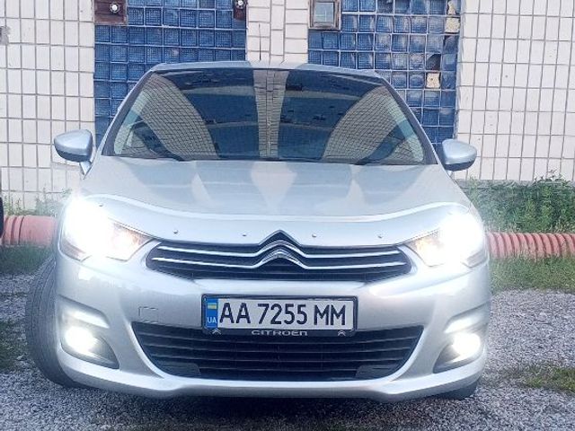 Citroen C4 - фото 2