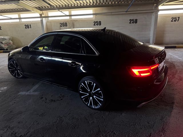 Audi A4 - фото 5