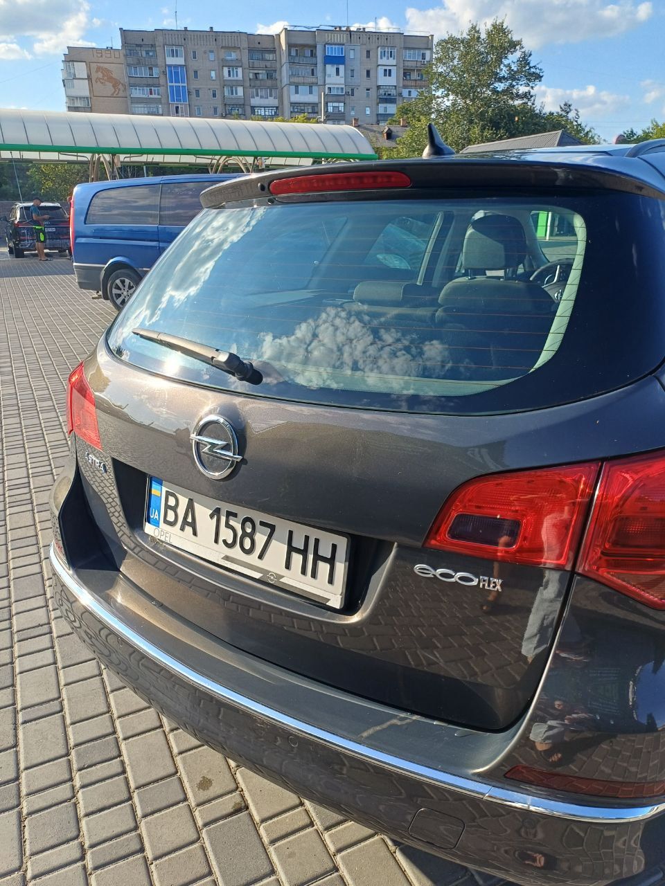 Opel Astra - фото 7