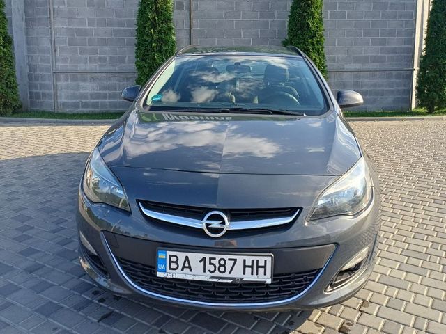 Opel Astra - фото 2
