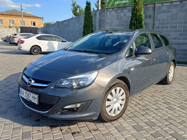 Opel Astra - фото 1