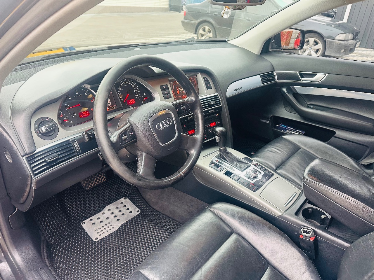 Audi A6 allroad - фото 16