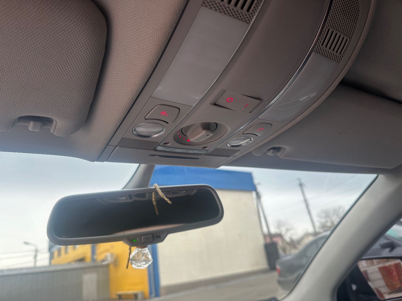 Audi A6 allroad - фото 18