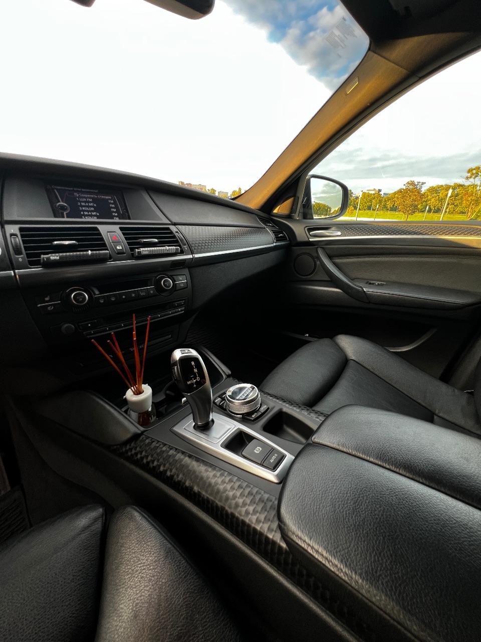 BMW X6 - фото 17