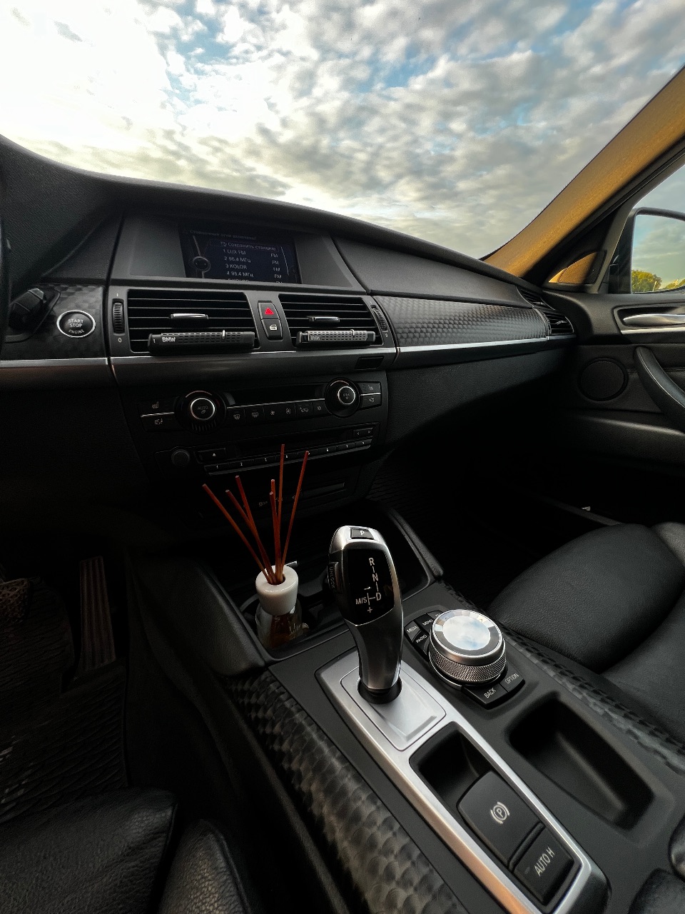 BMW X6 - фото 26