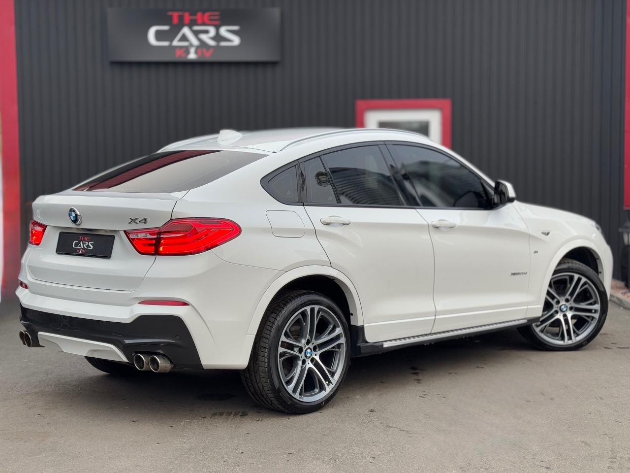 BMW X4 - фото 16