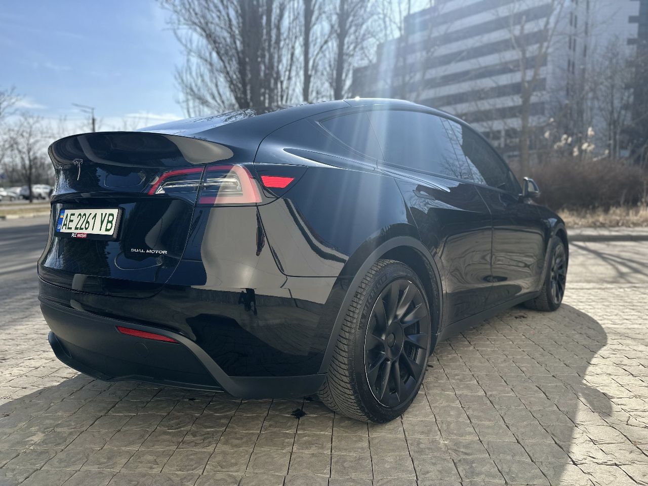 Tesla Model Y - фото 5