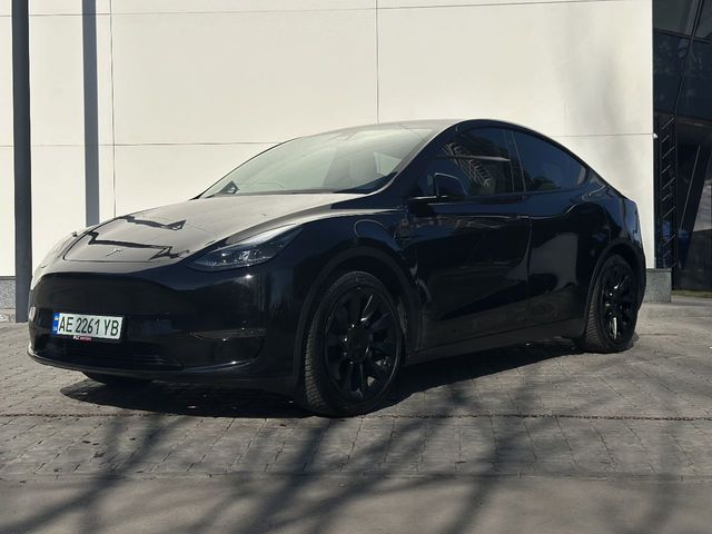 Tesla Model Y - фото 3