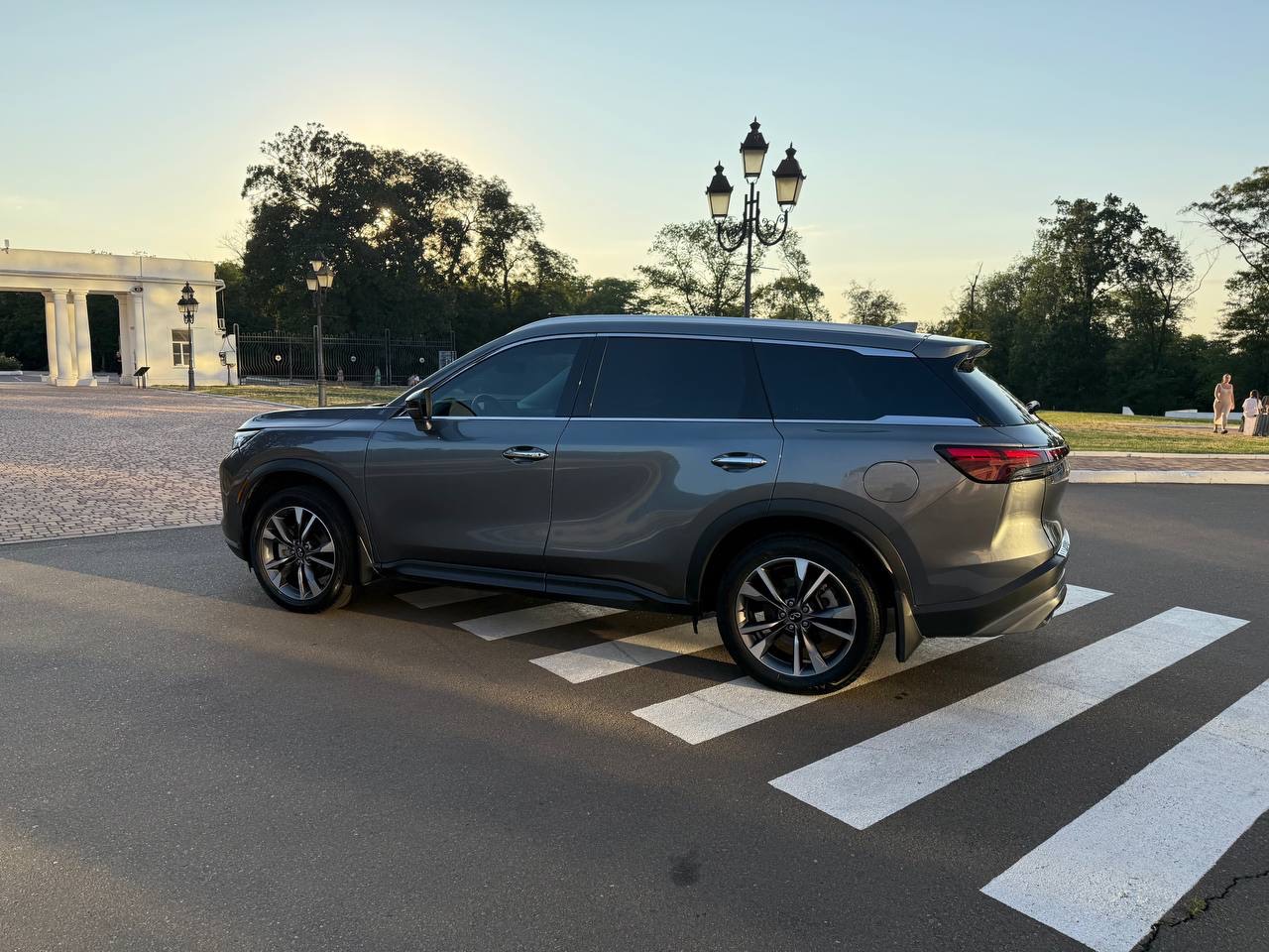 Infiniti QX60 - фото 8