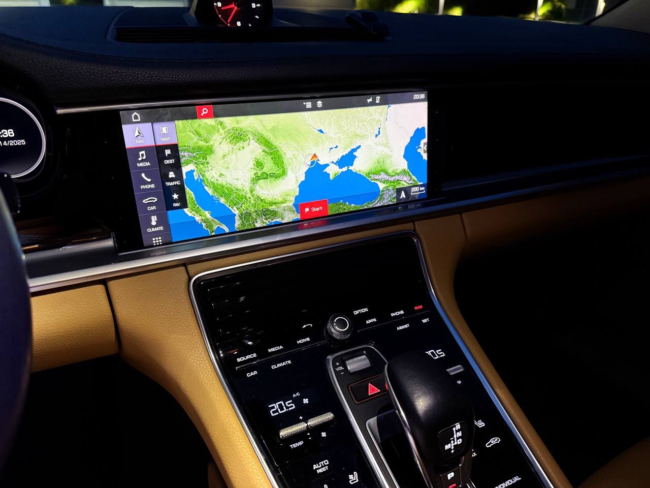 Porsche Panamera - фото 15