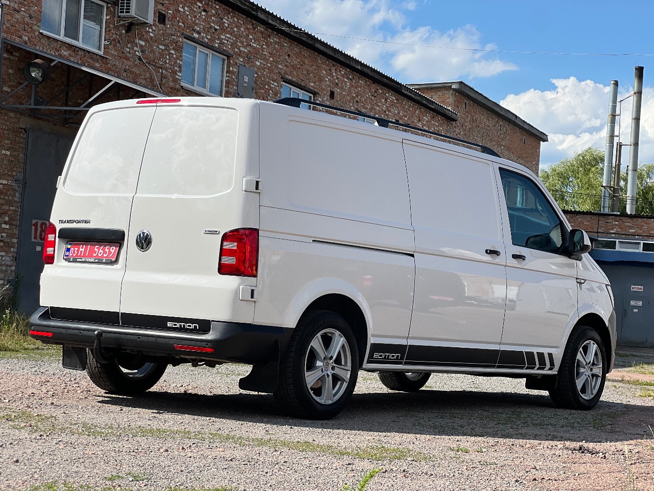 Volkswagen Transporter - фото 9