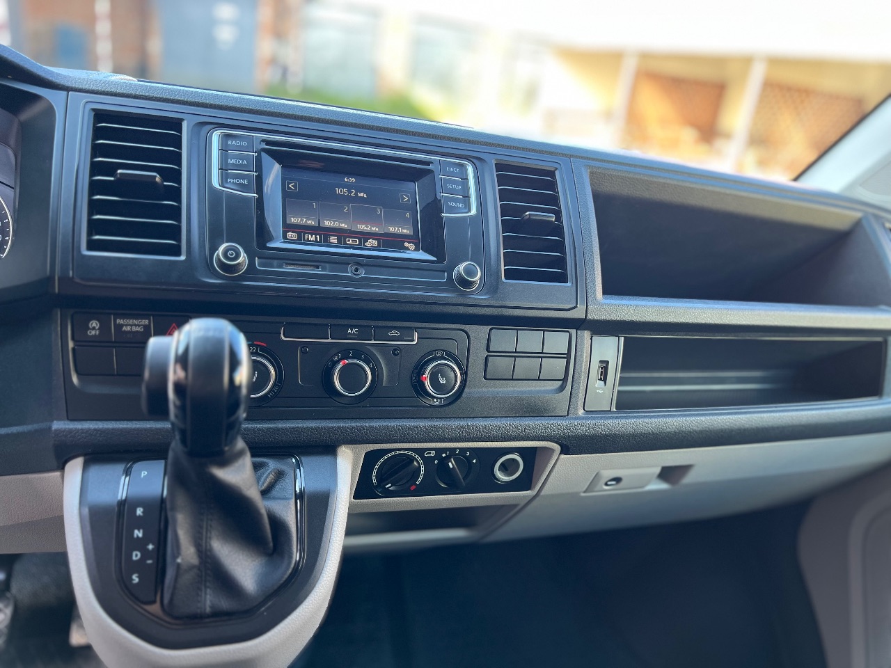 Volkswagen Transporter - фото 37