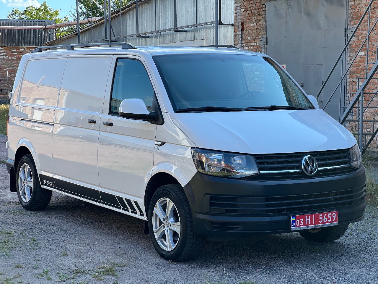 Volkswagen Transporter - фото 23