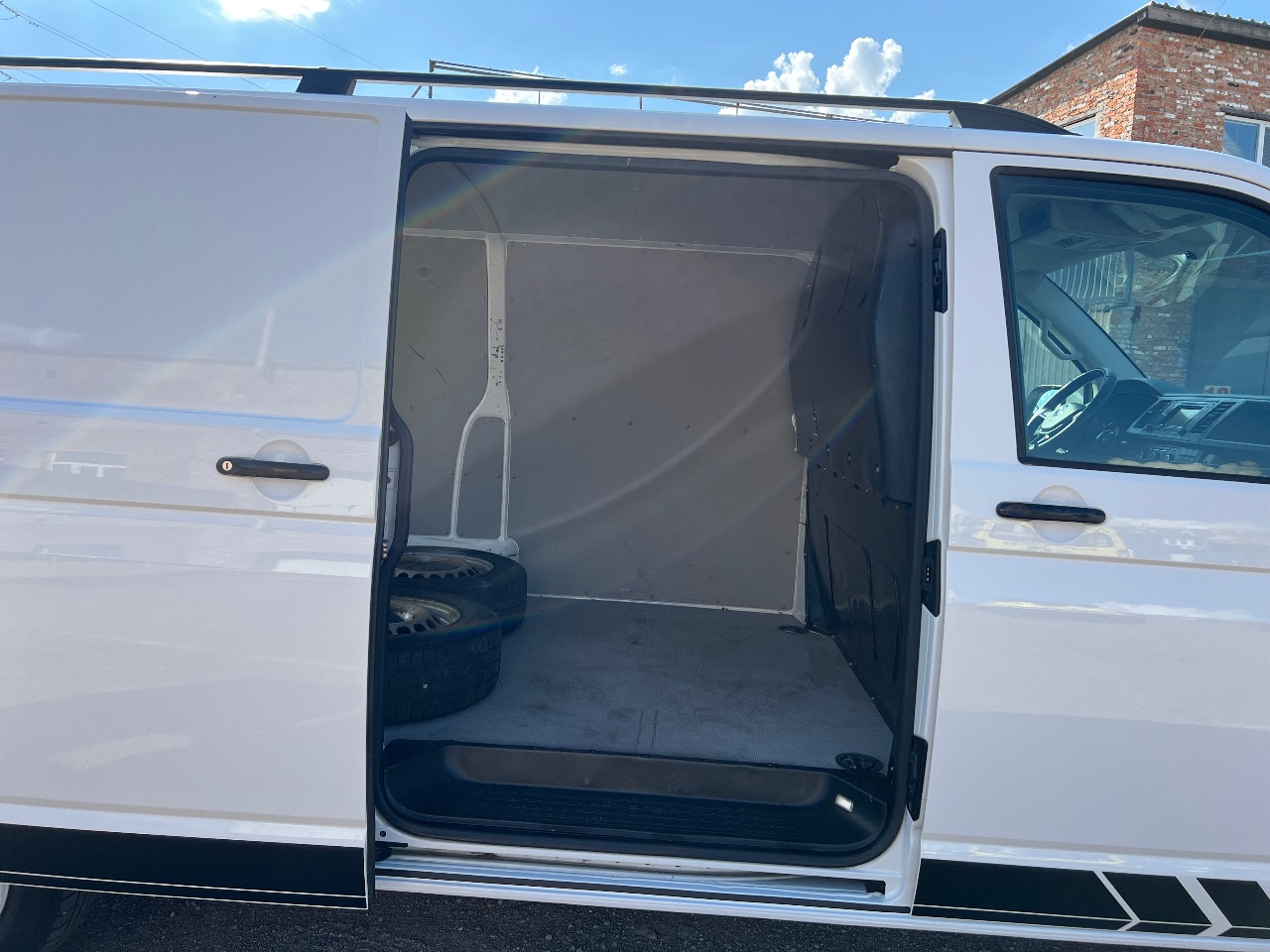 Volkswagen Transporter - фото 18