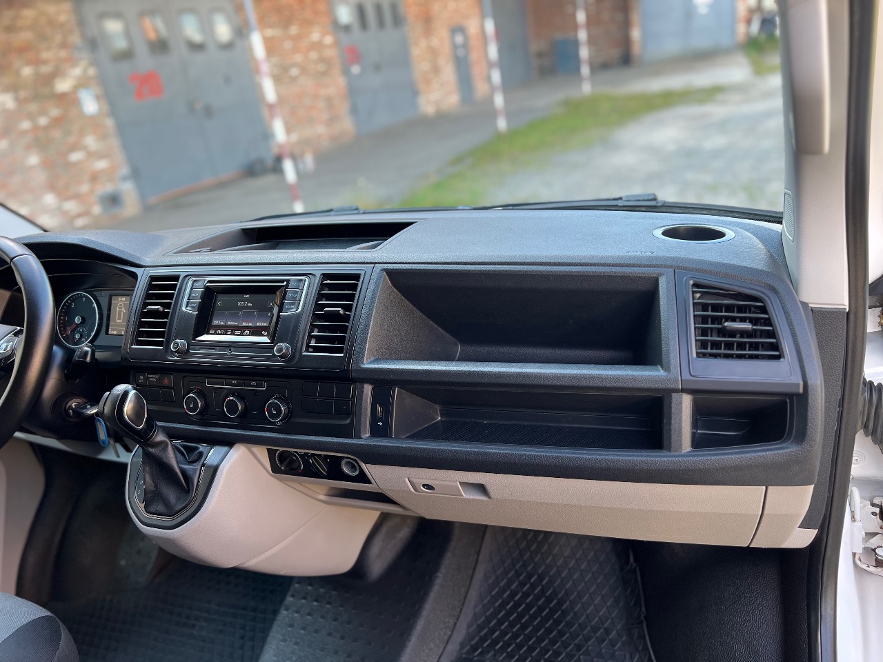 Volkswagen Transporter - фото 44