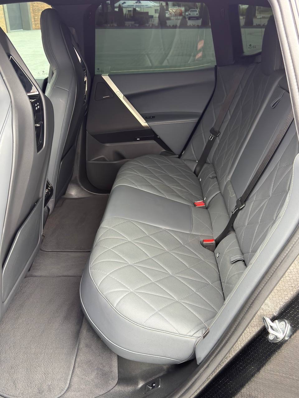 BMW iX - фото 13