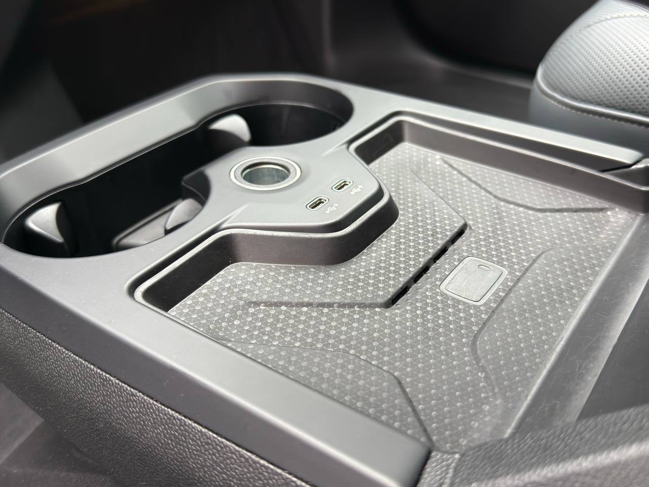 BMW iX - фото 22