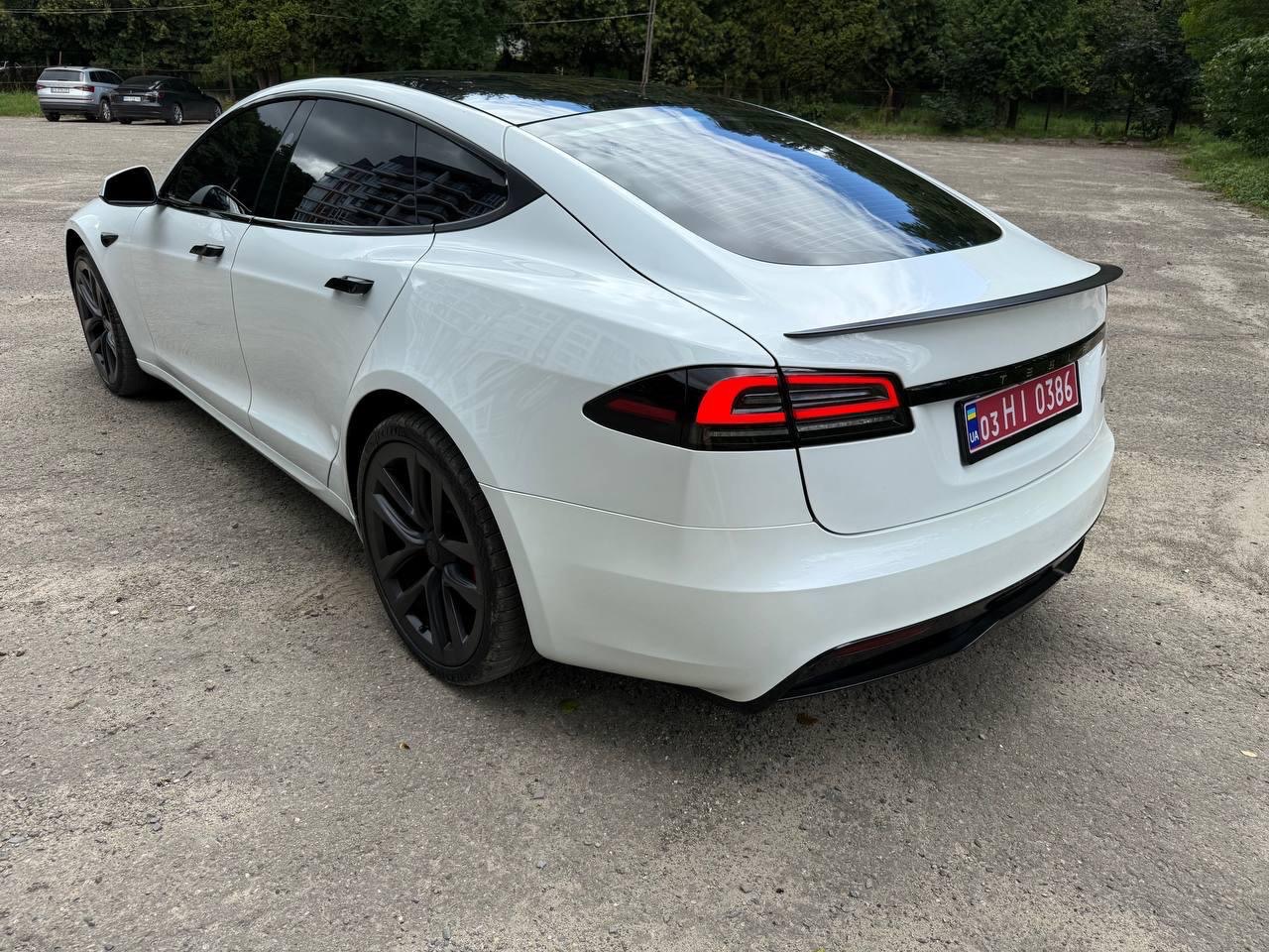 Tesla Model S - фото 5