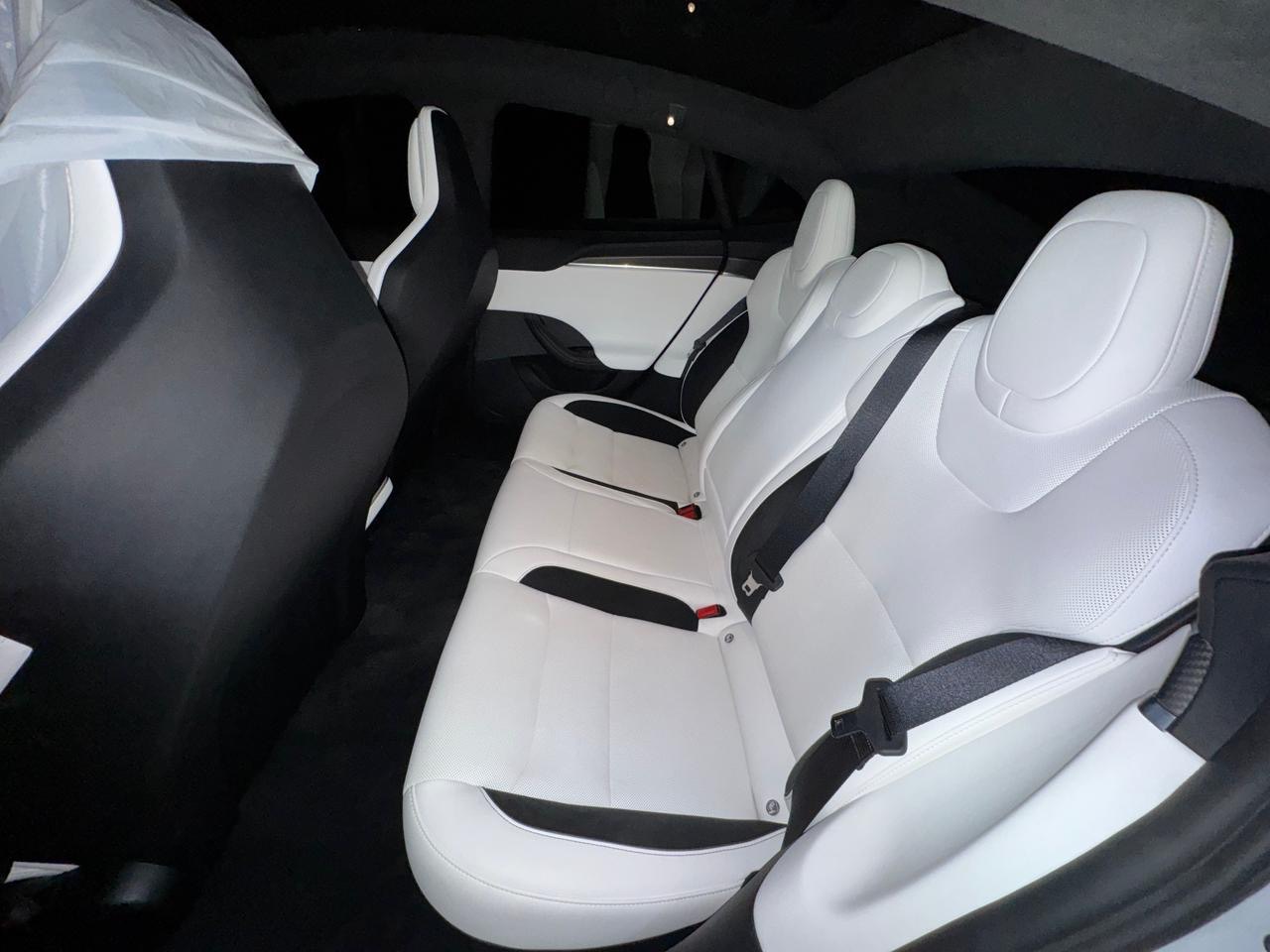 Tesla Model S - фото 4