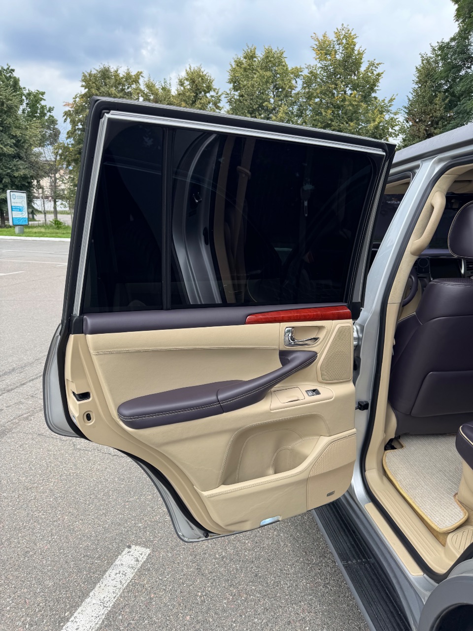 Lexus LX - фото 40