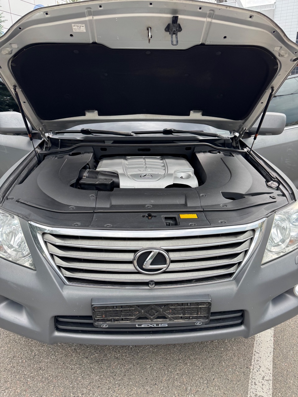 Lexus LX - фото 14