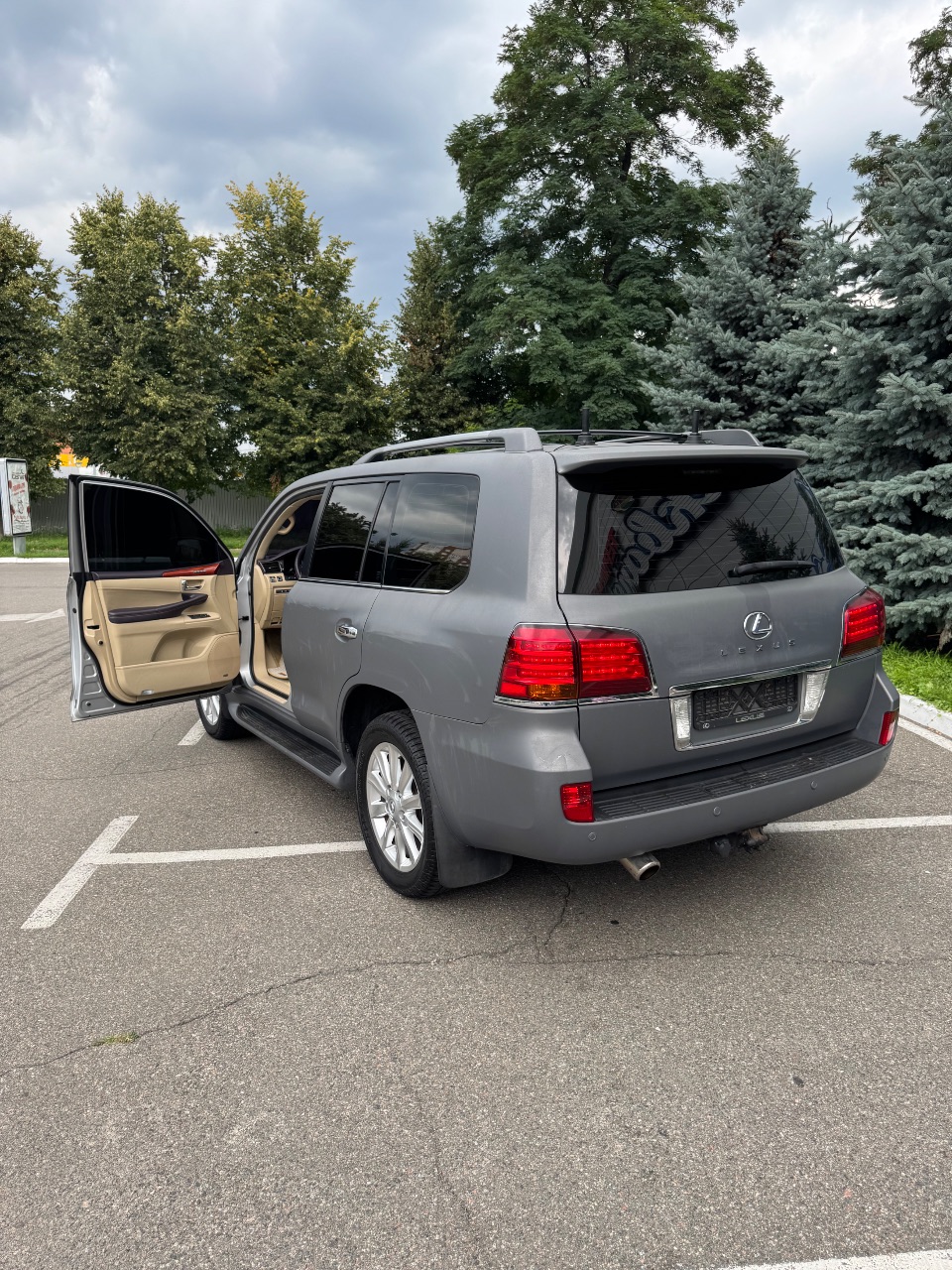 Lexus LX - фото 10
