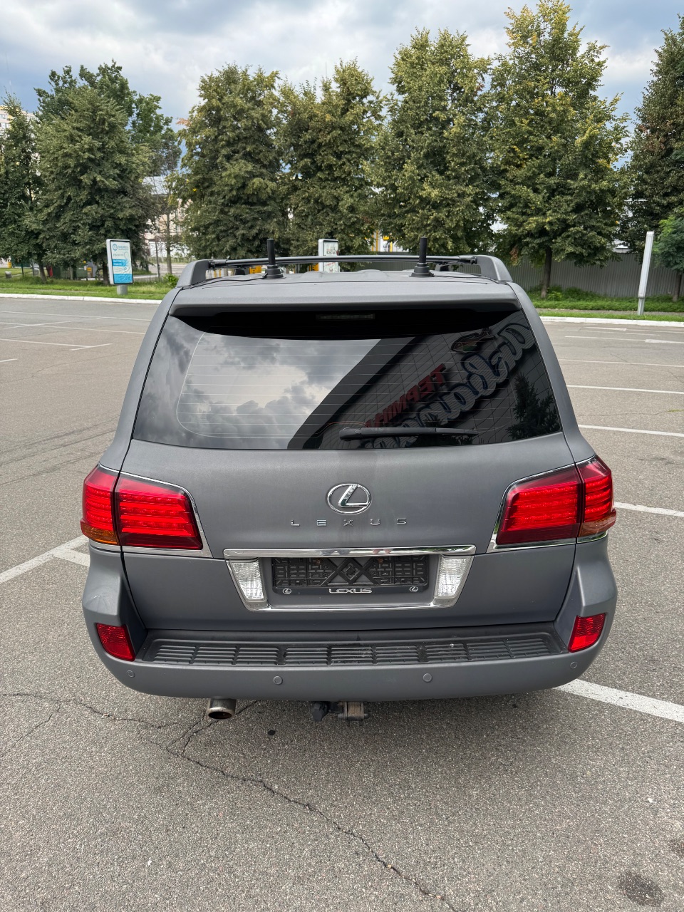 Lexus LX - фото 9