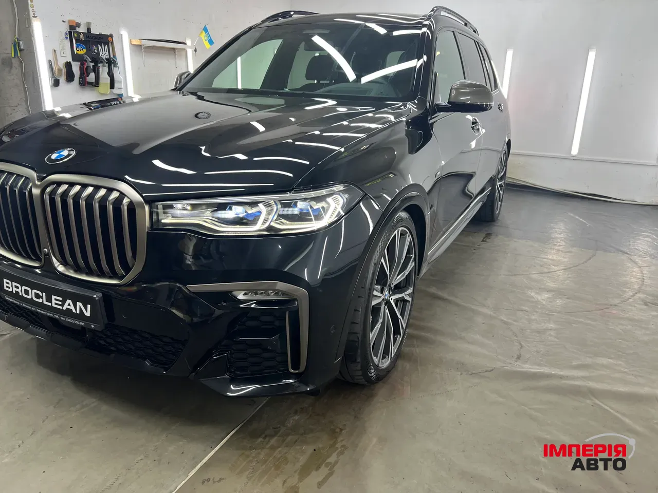 BMW X7 - фото 1