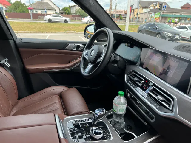 BMW X7 - фото 4