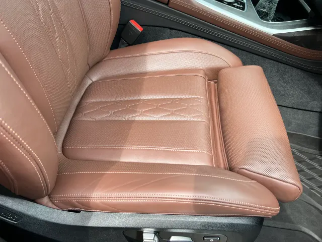 BMW X7 - фото 5