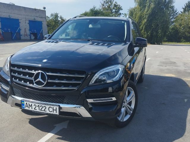 Mercedes-Benz M-Класс 2013, Новоград-Волинський, $19 450 - зображення 1