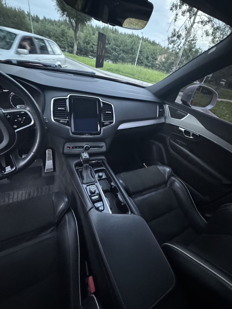 Volvo XC90 - фото 15