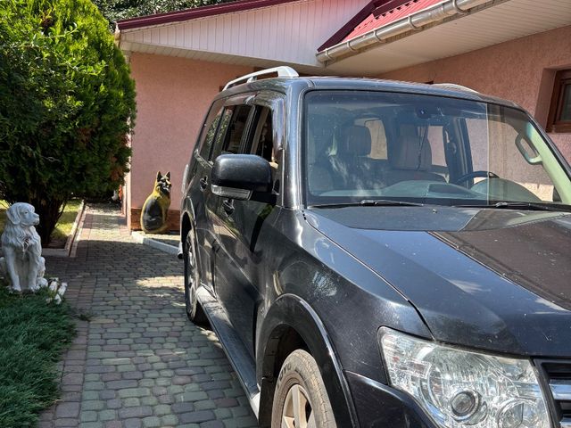 Mitsubishi Pajero - фото 2