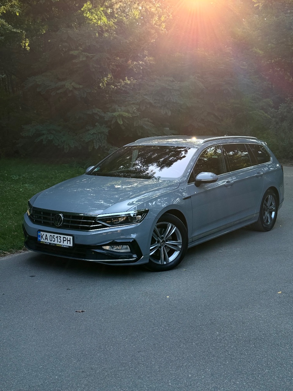 Volkswagen Passat - фото 1
