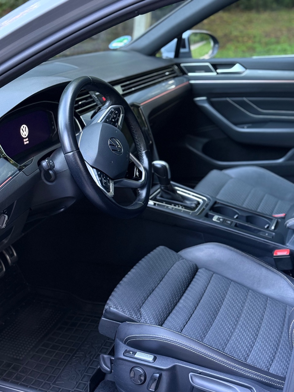 Volkswagen Passat - фото 11