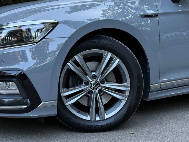 Volkswagen Passat - фото 4