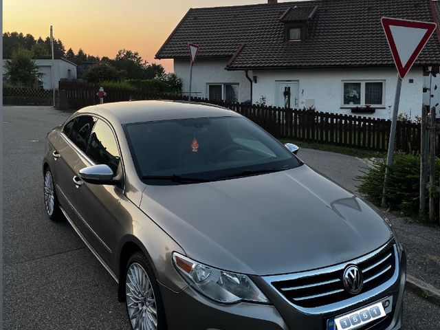 Volkswagen Passat CC - фото 1