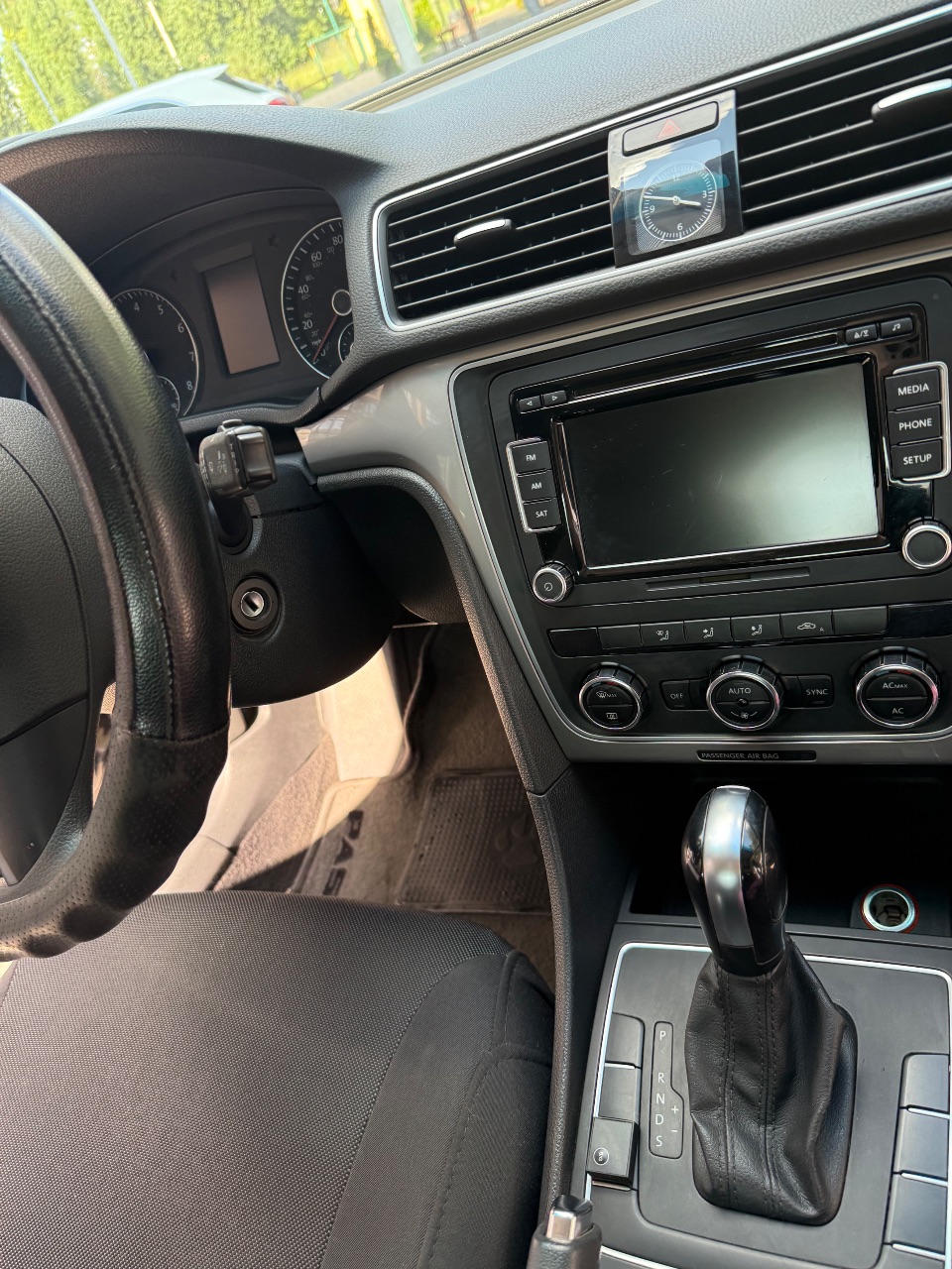 Volkswagen Passat - фото 15