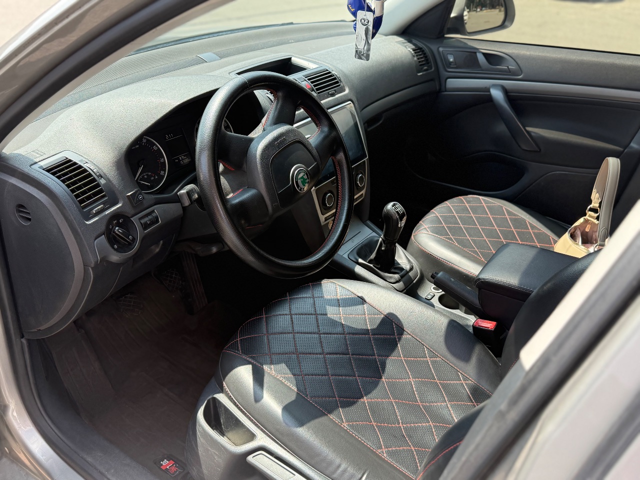 Skoda Octavia - фото 14