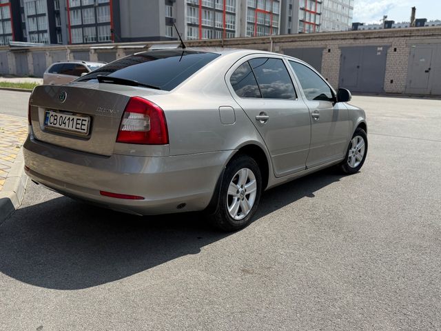 Skoda Octavia - фото 3