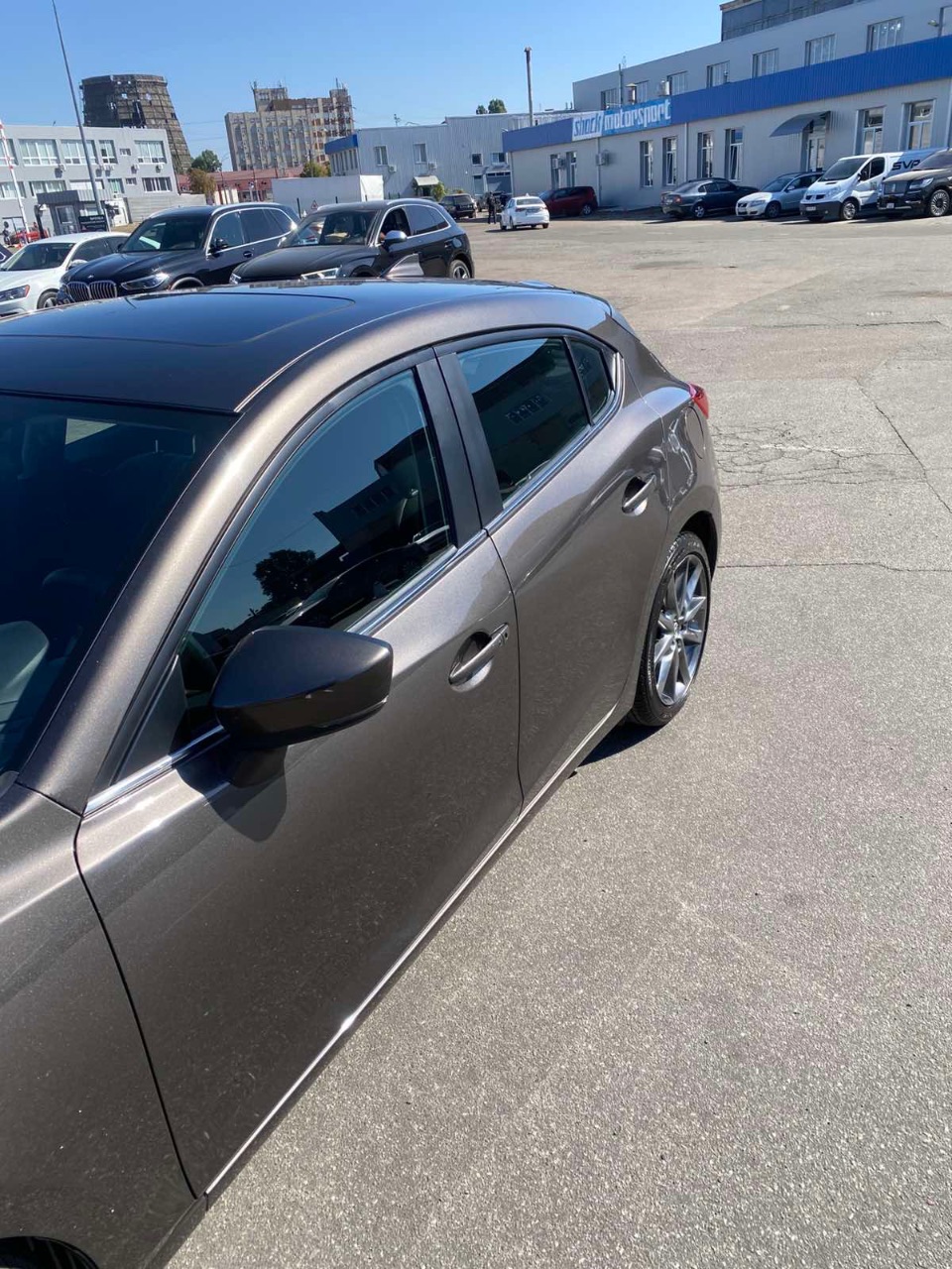 Mazda 3 - фото 5