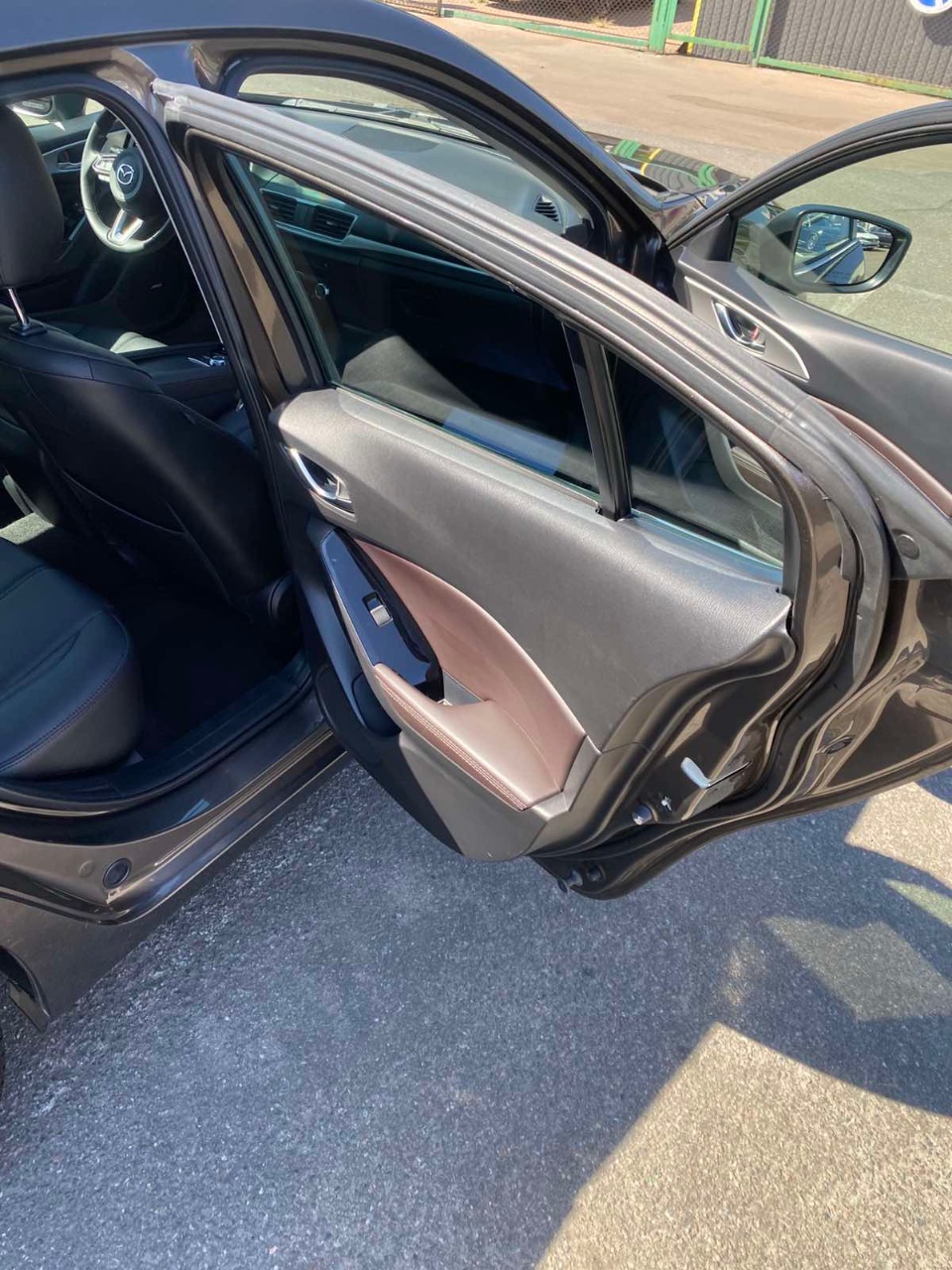 Mazda 3 - фото 21