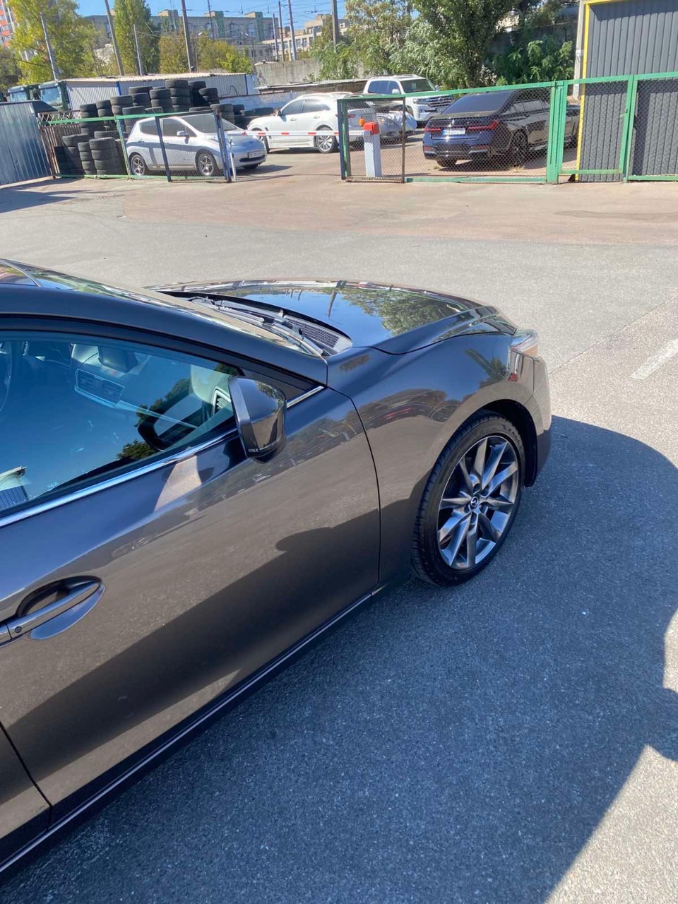 Mazda 3 - фото 12