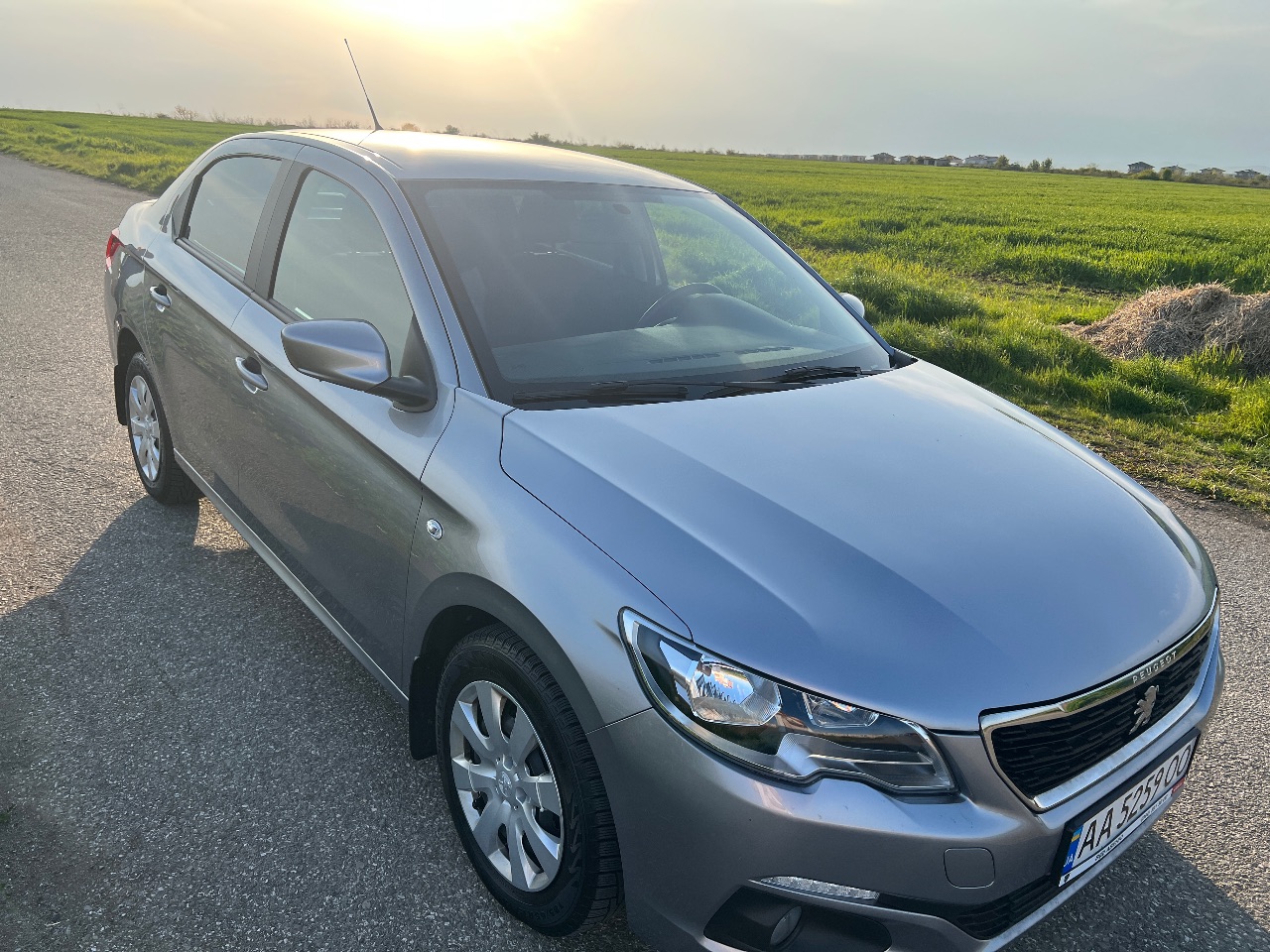 Peugeot 301 - фото 6